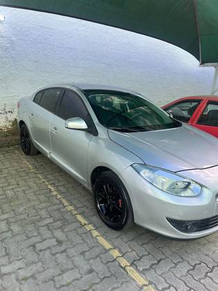 RENAULT FLUENCE 2.0 DYNAMIQUE 16V FLEX 4P AUTOMÁTICO RENAULT FLUENCE 2.0 DYNAMIQUE 16V FLEX 4P AUTOMÁTICO
